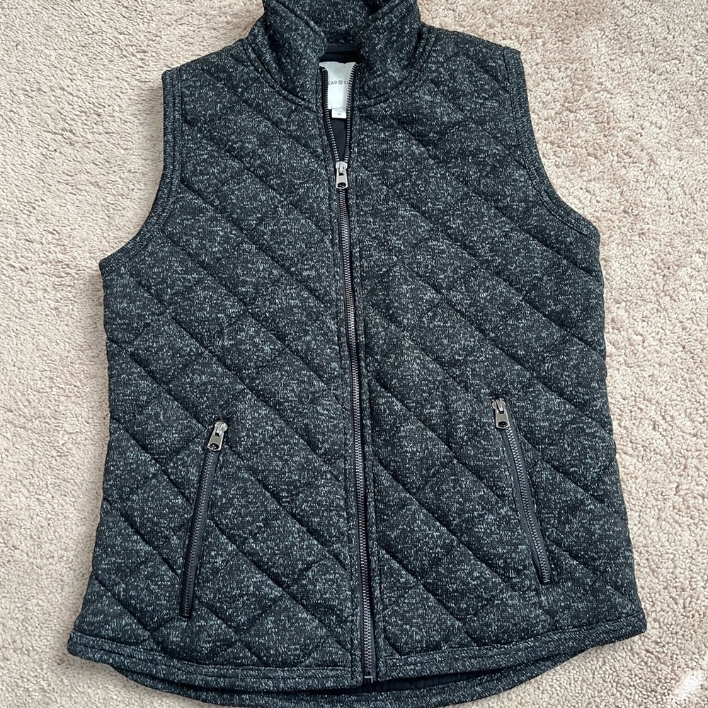 Thread and Supply quilted women’s vest, size M
